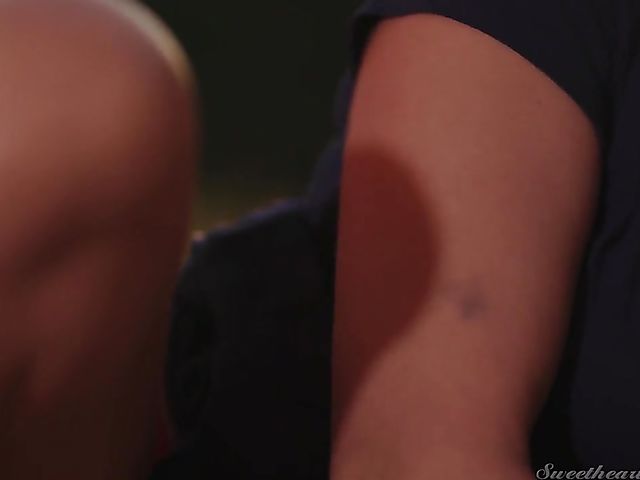 MILF Brandi Love lesbian army love with Elexis Monroe in the sunset