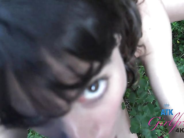 Outdoor fucking and car handjob with bikini GF Vera King