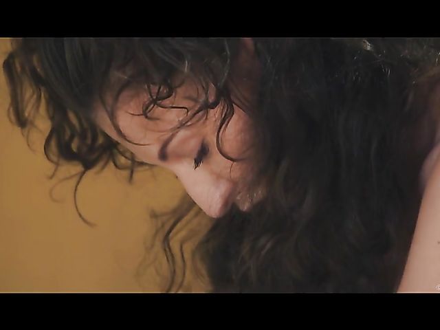 Seduction and passionate morning fuck with Emylia Argan