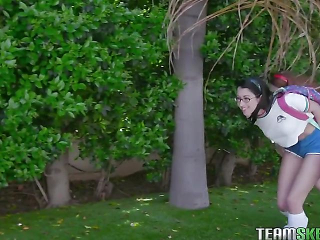 Arietta Pillow & Alex Coal - Teen girls caught kissing and talked into threesome