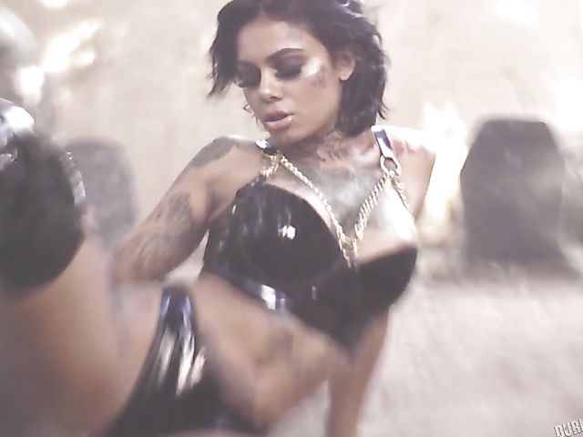 Tattoos and latex anal with alt brunette Genevieve Sinn outside