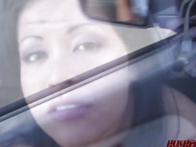 Juicy latina Misty Mendez walking naked in public and sucking