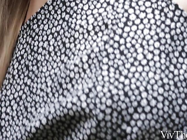 Viv Thomas lesbian garden love with Aislin and Alya Stark