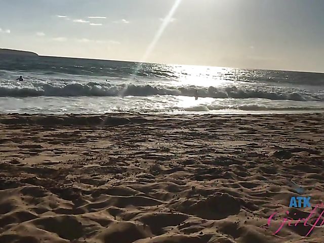 Beach teen fun outdoors and point-of-view fucking with Chloe Temple