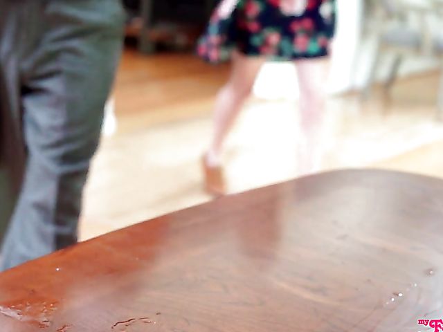 Family threesome on Thanksgiving with stepsisters Avi Love and Paisley Bennett