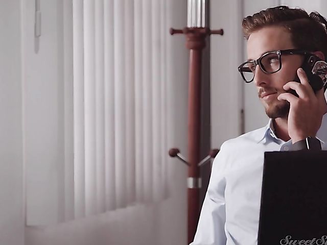 Blonde haired natural MILF Lisey Sweet needs a cock to fuck