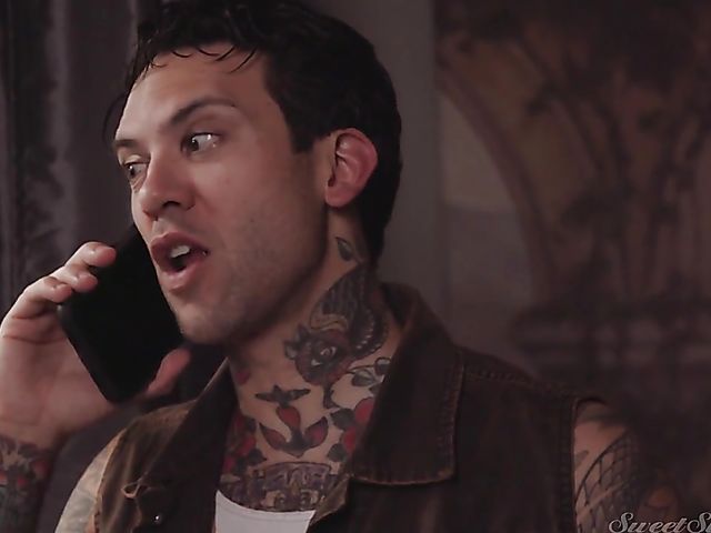 Blonde haired natural MILF Lisey Sweet needs a cock to fuck