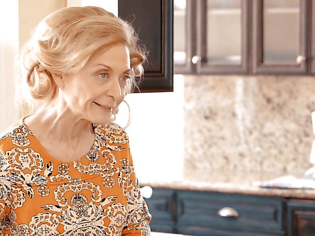 Secret fuck with long-haired redhead Lauren Phillip behind his grandma's back