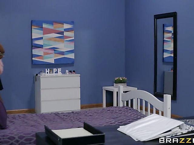 Interracial yoga fuck with sexy ebony Nia Nacci