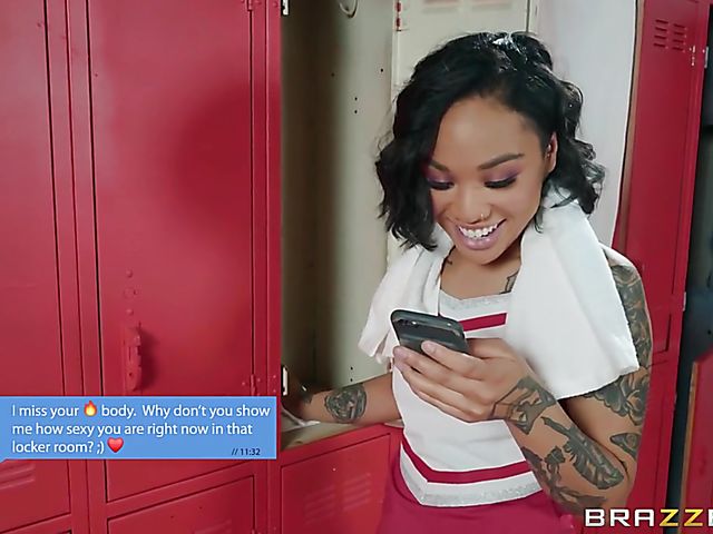 Lesbian locker room loving with Honey Gold and Kaylani Lei