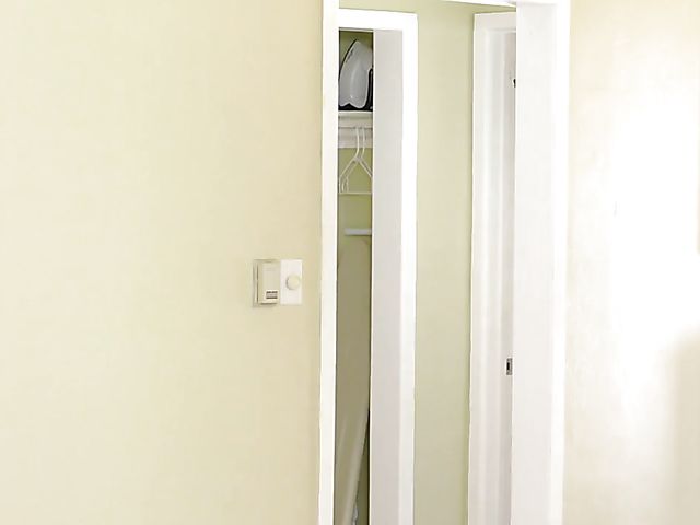 That Sitcom Show parody XXX featuring redhead Jennifer White and blonde Addison Lee