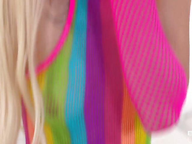 Big squirt with small anal blonde Kenzie Reeves