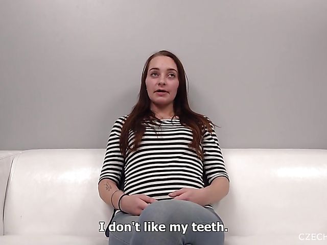 Czech amateur Lucka gets oiled up on the couch