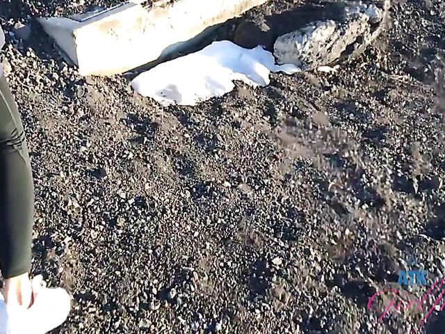 Asian car sex to orgasm with tiny Vina Sky