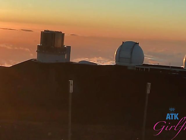 Asian car sex to orgasm with tiny Vina Sky