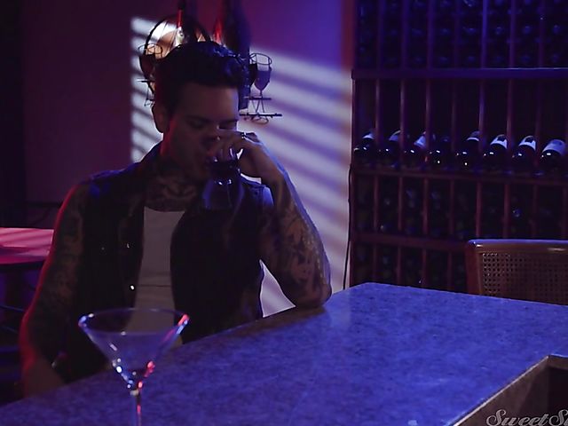 Hot mom with boobs to die for Alexis Fawx fucks a tattooed young stud