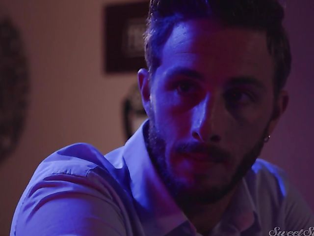 Hot mom with boobs to die for Alexis Fawx fucks a tattooed young stud