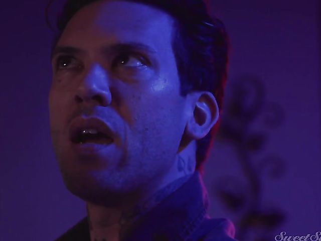 Hot mom with boobs to die for Alexis Fawx fucks a tattooed young stud