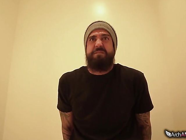 Brunette MILF with amazing tits Kendra Lust gets what she wants