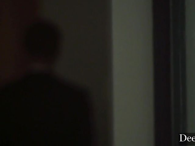 Kinky squirt threesome with submissive Naomi Swann and Izzy Lush