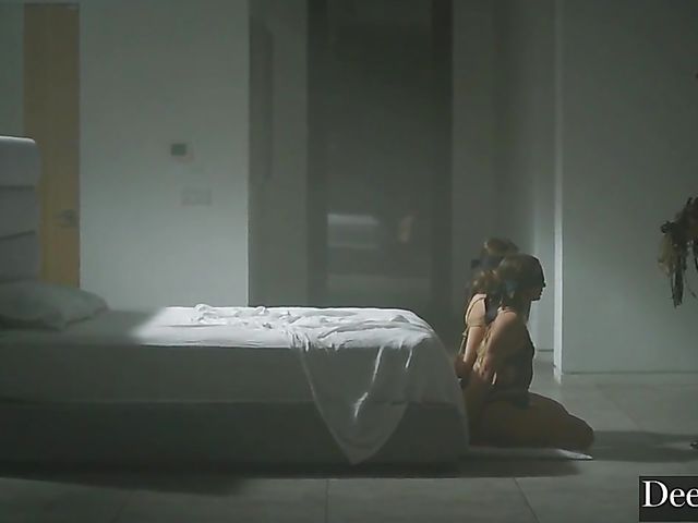 Kinky squirt threesome with submissive Naomi Swann and Izzy Lush