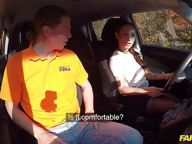 Car fuck in black stockings for Sanny Luke's driving license 