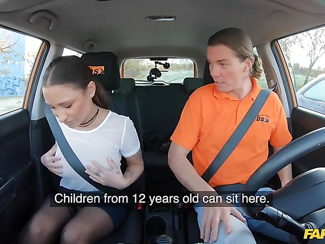 Car fuck in black stockings for Sanny Luke's driving license 