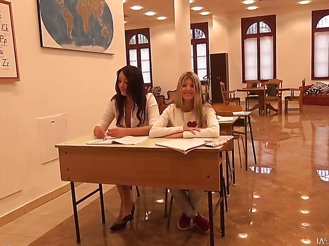 Carolina Vogue - Schoolgirl POV with doctor Porno Dan