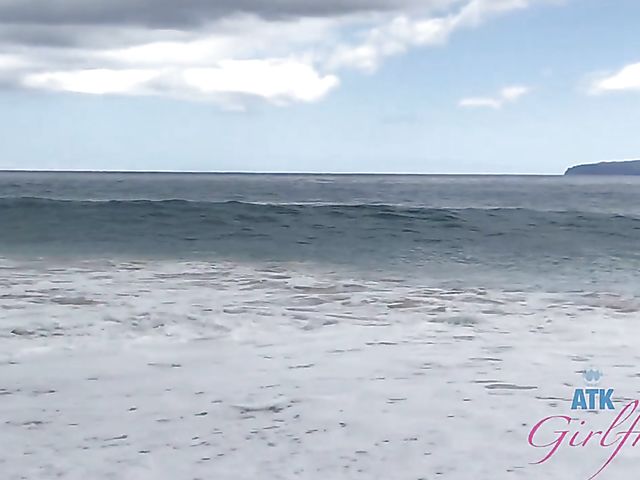 Blonde hair teen POV satisfaction featuring Kate Bloom