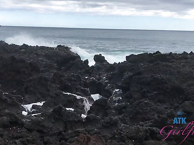 Blonde hair teen POV satisfaction featuring Kate Bloom