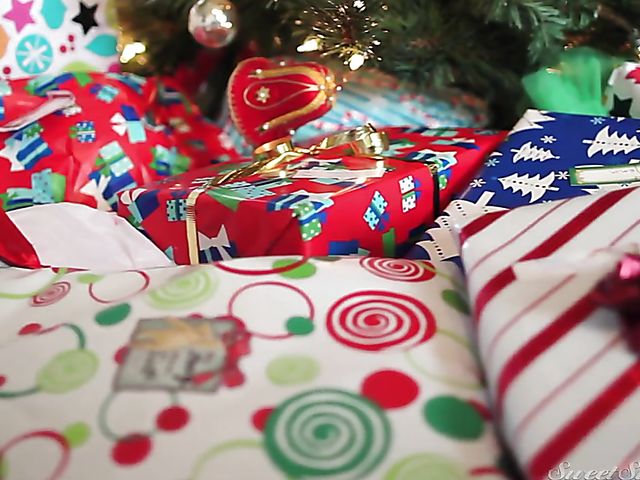 Jessa Rhodes - Blonde tits and pussy for a hot guy on Christmas