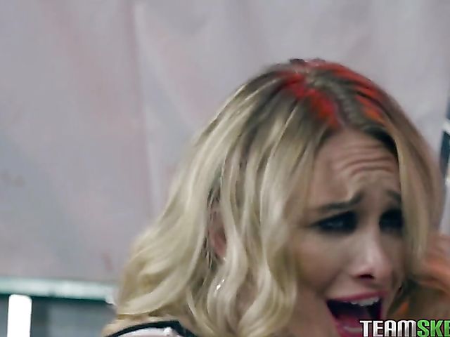 Blonde slut in black leather boots Daisy Stone making home repairs and getting hammered