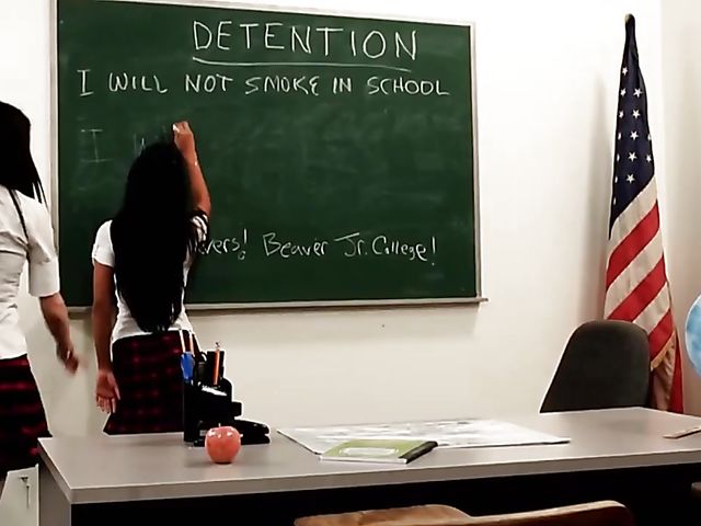 Bad lesbian schoolgirls Aiden Ashley and Amia Miley get nasty