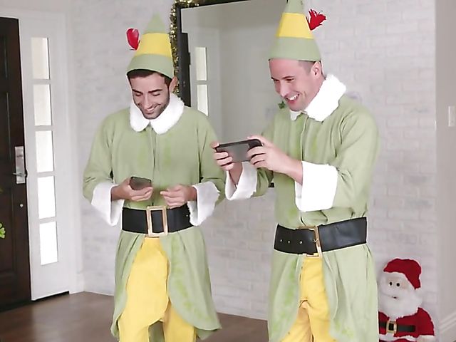 Christmas threesome in lace lingerie with MILF Brandi Love and two Santa's helpers