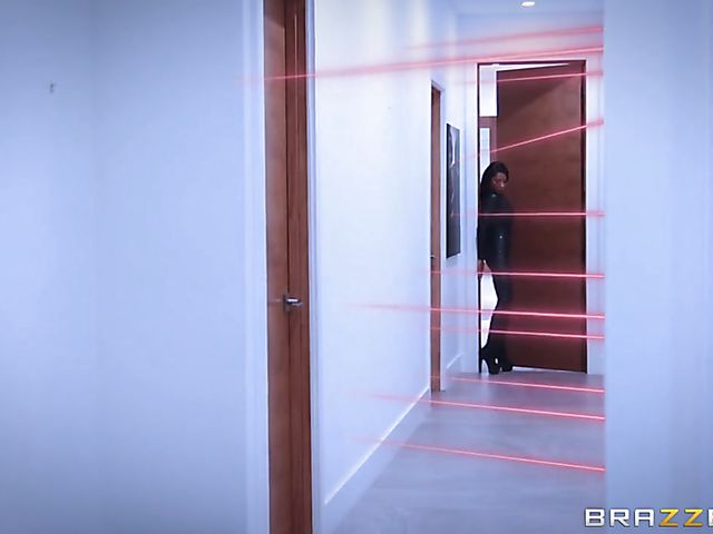 Big tits pornstar Madison Ivy takes off her catsuit to fuck Keiran Lee