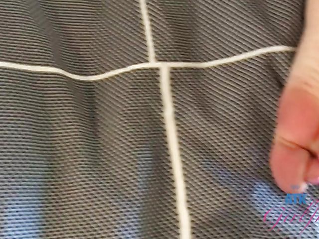 Creampie POV with blue-eyed blonde Paris White