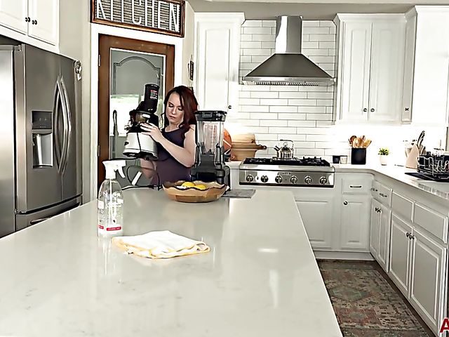 Hairy mom Annabelle Lee shows her bush in the middle of the kitchen