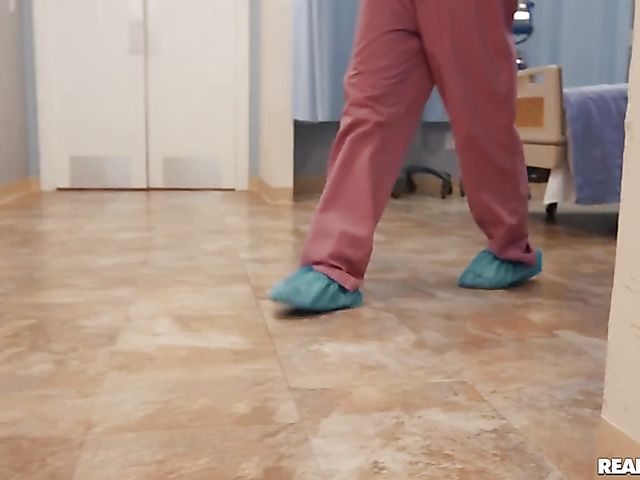 Fully clothed sex in the hospital with skinny Kiara Cole