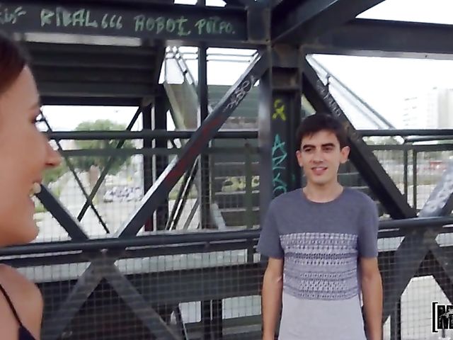 Sexy Gala Anguita's public fucking session with Jordi