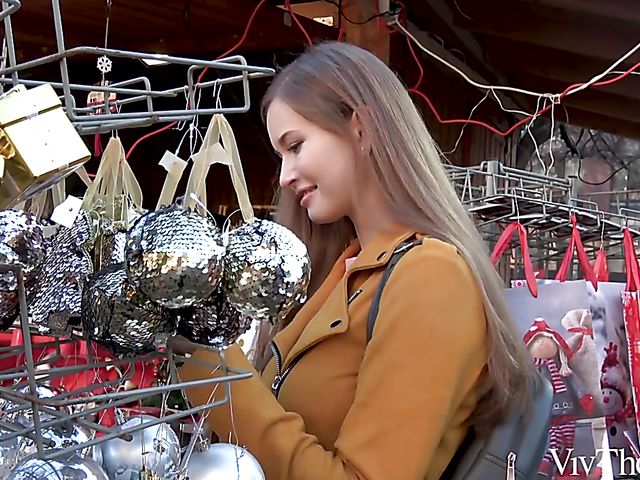 Romy Indy & Stella Cardo - Lesbian kitchen lovemaking before Christmas