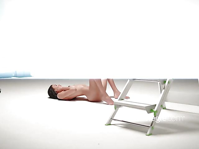 Behind the scenes of nude art photoshoot with skinny Angelique
