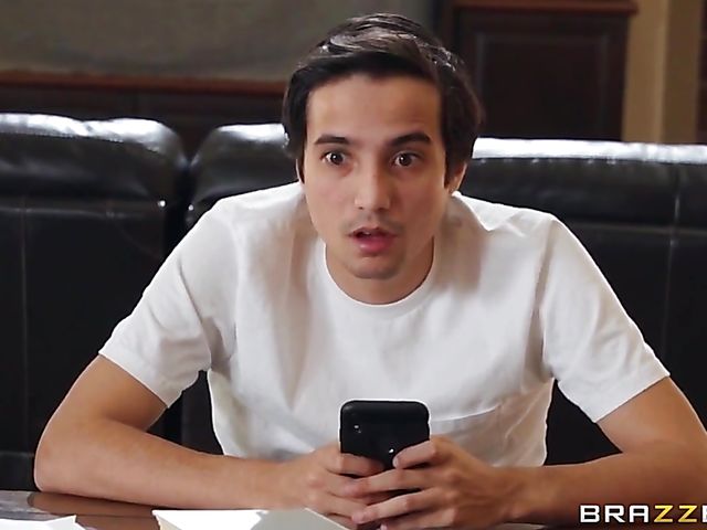 Cytherea squirt fuck in the bathroom with Ricky Spanish