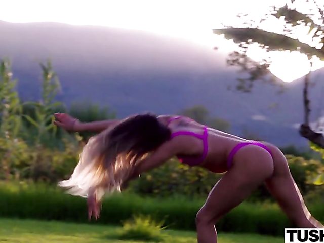 Amazing anal in the garden with Naomi Swann and Christian Clay