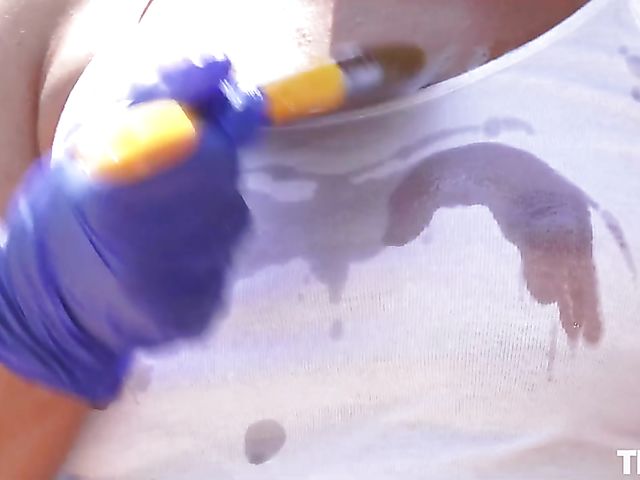 Vicky Love - Oiled wet masturbation outside wearing purple gloves