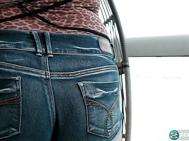 Kash Bella - Big breasted BBW dildo session on the balcony