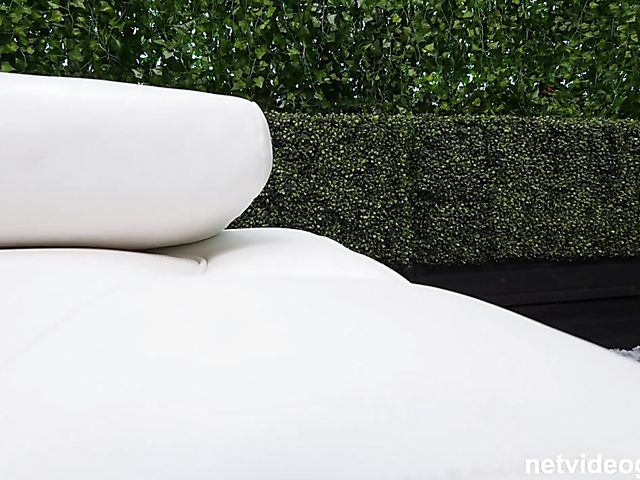 Black girl casting with Kelly sucking a white cock POV