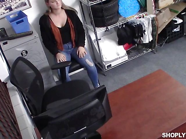 Juicy shoplifter Eliza Eves totally undressed and fucked