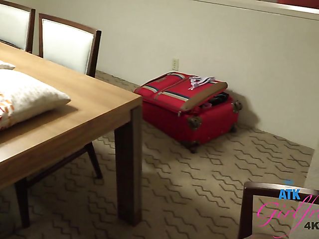 Melody Marks - Blonde teen POV love in the evening