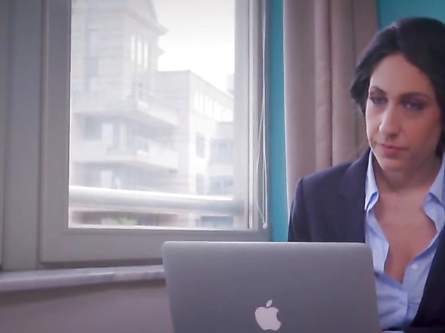 Eloa Lombard anal office affair with a horny dude