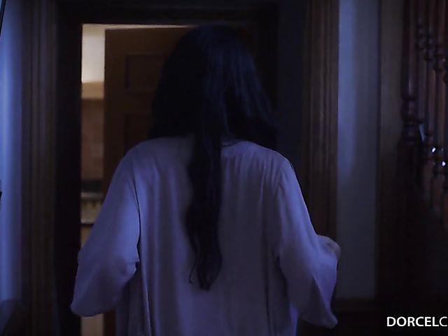 Kitchen anal in black nylons with beautiful Ania Kinski